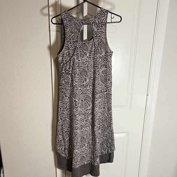 Lot of 2- Mod-O-Doc Chic High-Low Gray/Blue Patterned Dresses size S - Picture 5 of 13
